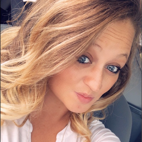 Meet your Posher, Chasity - Picture 2 of 5